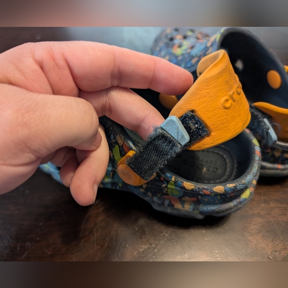 Crocs, Kids 10, Paint Splatter Design with Adjustable Straps, GUC - Picture 4 of 6